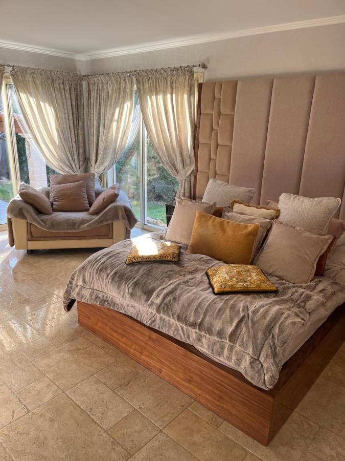 Luxueuse Villa Piscine Et Jacuzzi 생폴드방스 외부 사진